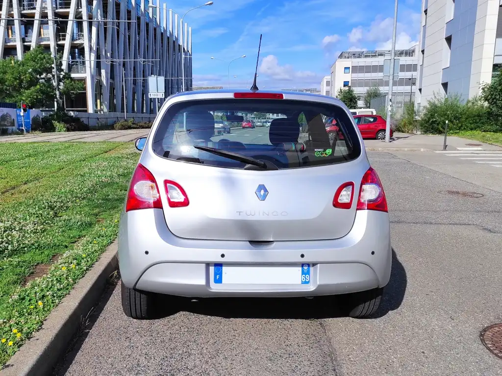 Twingo Villeurbanne Arriere 1024 768