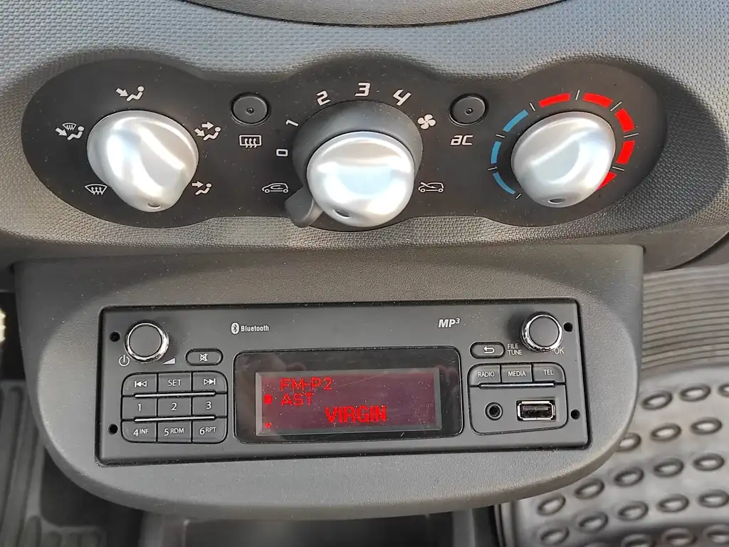Twingo Villeurbanne Autoradio Climatisation 640 360