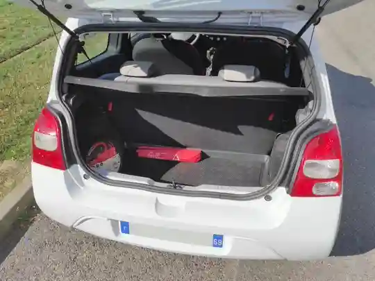 twingo-blanche-vue-coffre-1080 Twingo Blanche Vue Coffre 1080