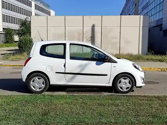 twingo-blanche-vue-droite-1080 Twingo Blanche Vue Droite 1080
